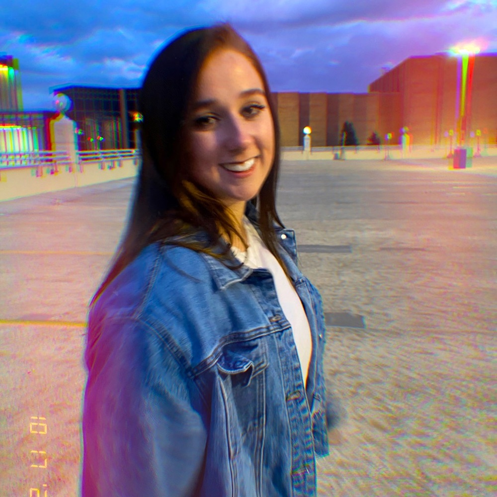 Meet your Posher, Kayla